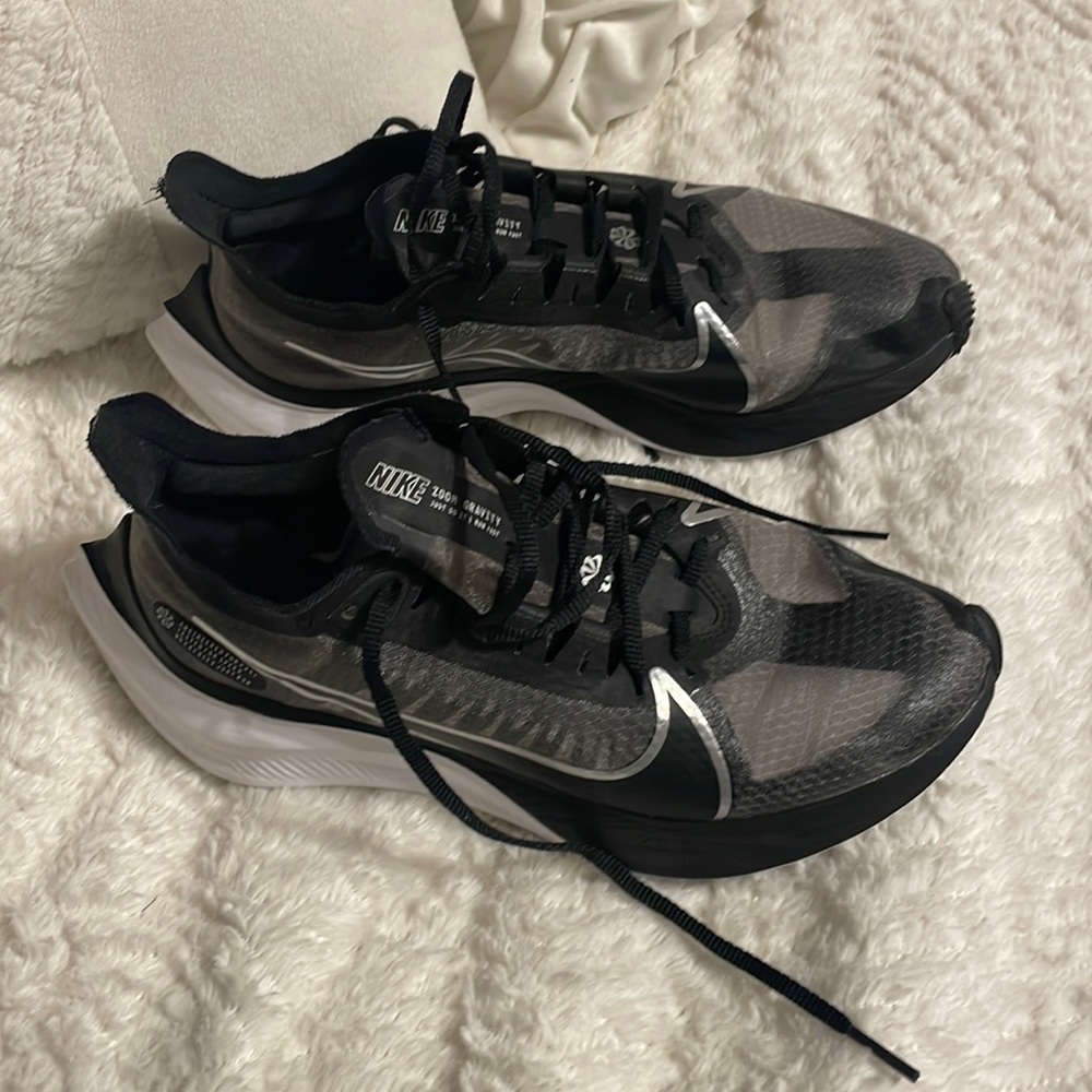 Nike zoom gravity